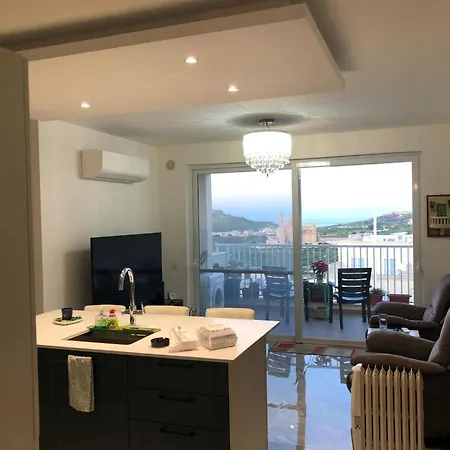 Executive Penthouse Għarb